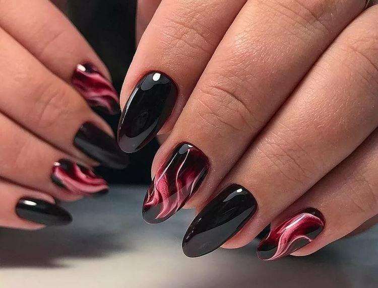 Темный маникюр 2020 - Модные тенденции