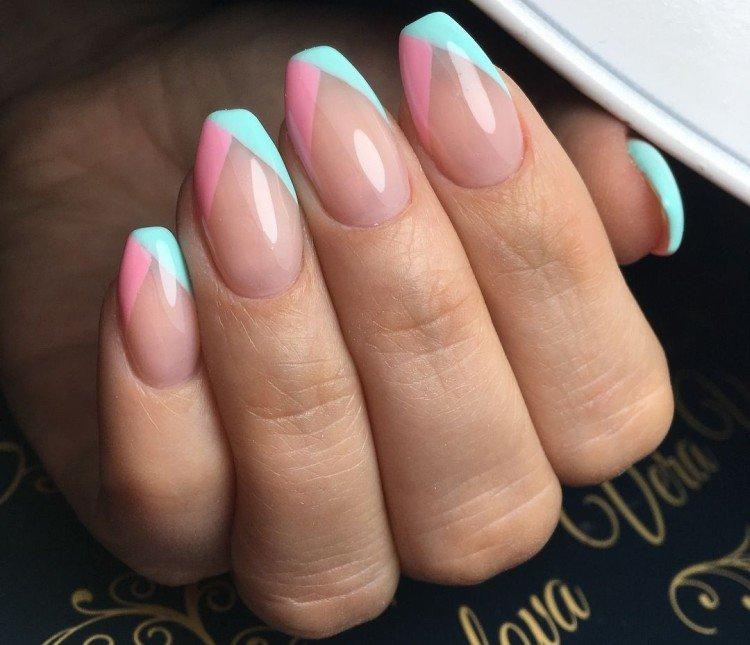 Френч маникюр 2021