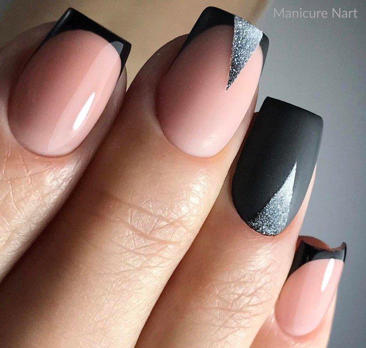 Френч маникюр 2021