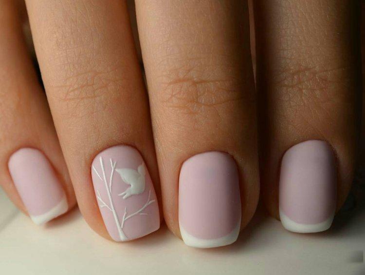 Матовый френч 2020 - фото маникюра