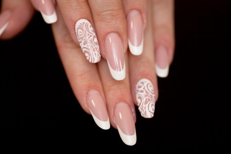 Свадебный френч 2020 - фото маникюра