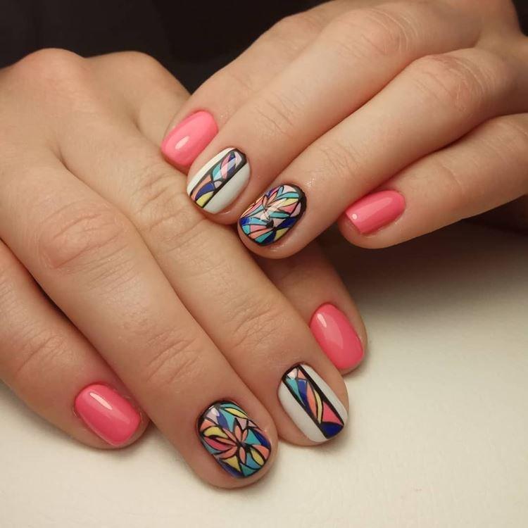 Летний маникюр на короткие ногти 2020