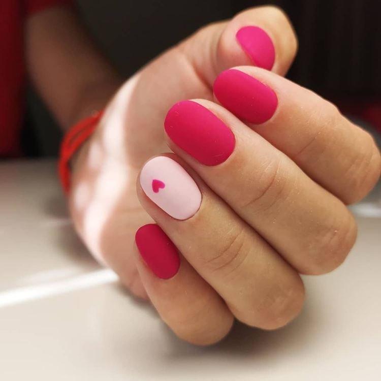 Матовый маникюр на короткие ногти 2020