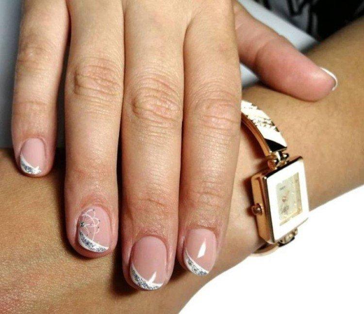 Френч - Маникюр на короткие ногти 2021