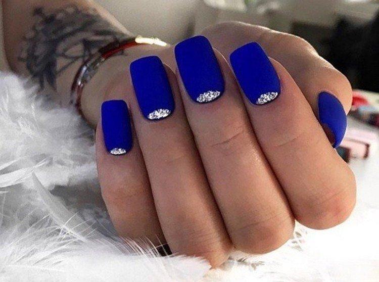 Лунный маникюр на короткие ногти 2021