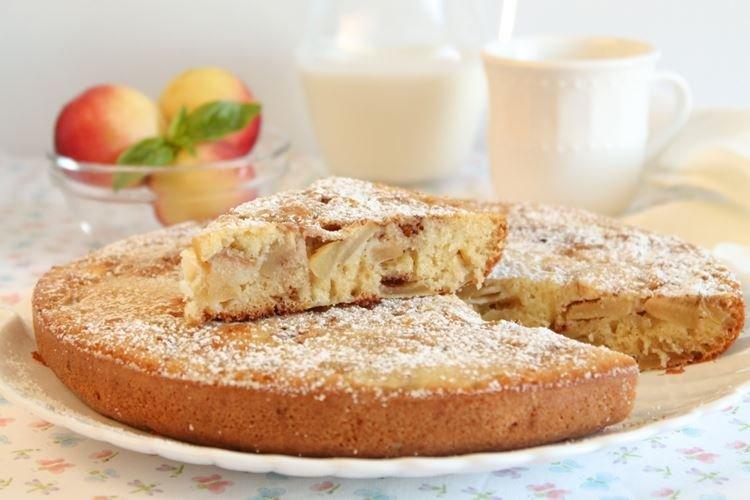 Манник на кефире с яблоками - рецепты