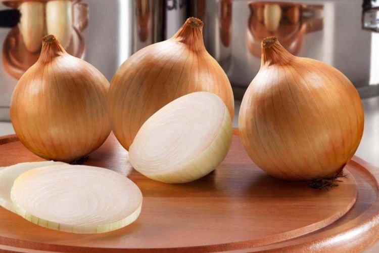 Маска для роста волос с луком и медом - в домашних условиях