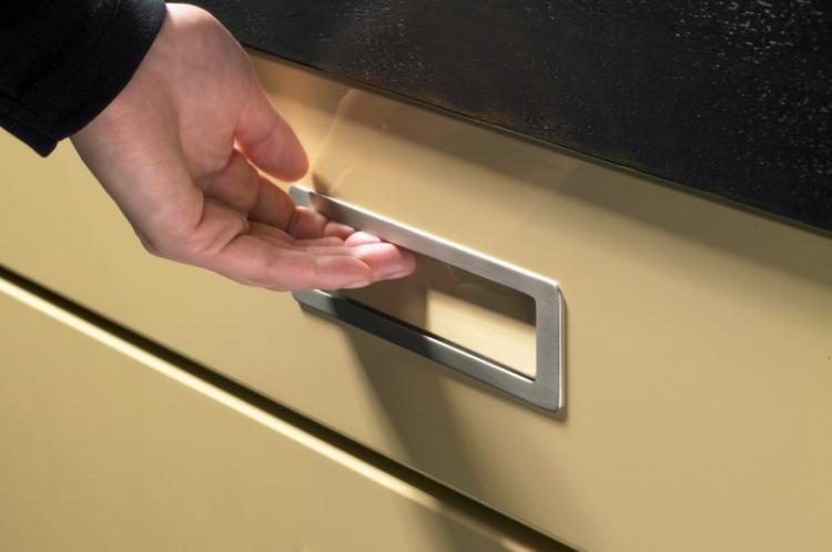 Встроенные (интегрированные) ручки - Виды ручек для мебели