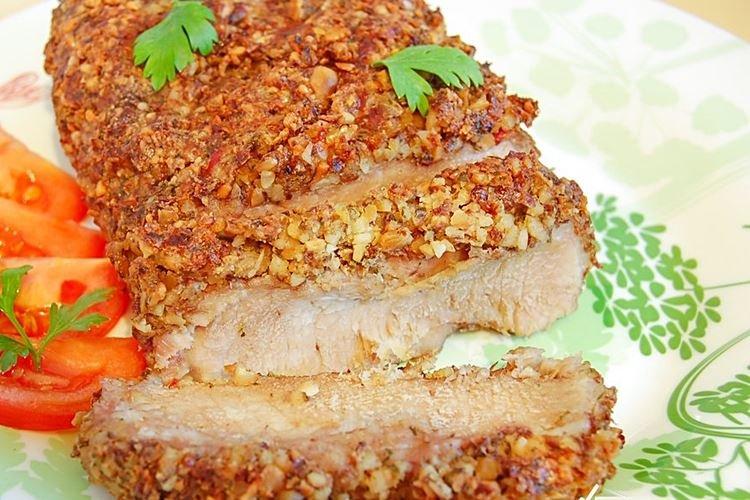 Свинина в ореховой панировке - горячие блюда на Новый год 2021