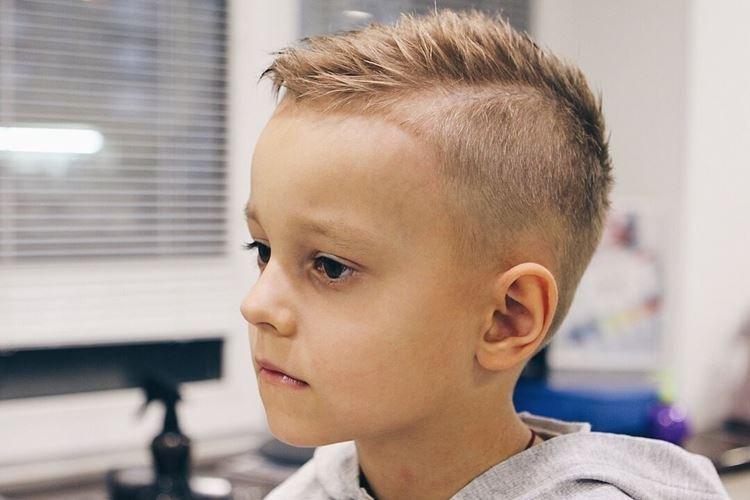 Ирокез - Модные стрижки для мальчиков 2020