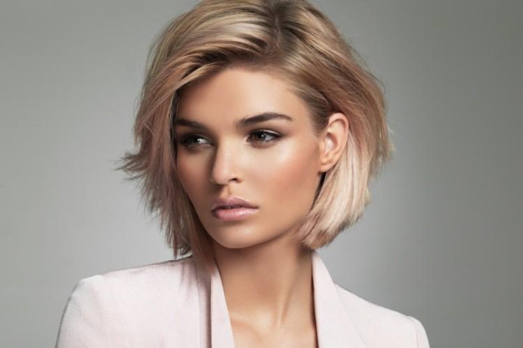 Модные женские стрижки 2021 на средние волосы