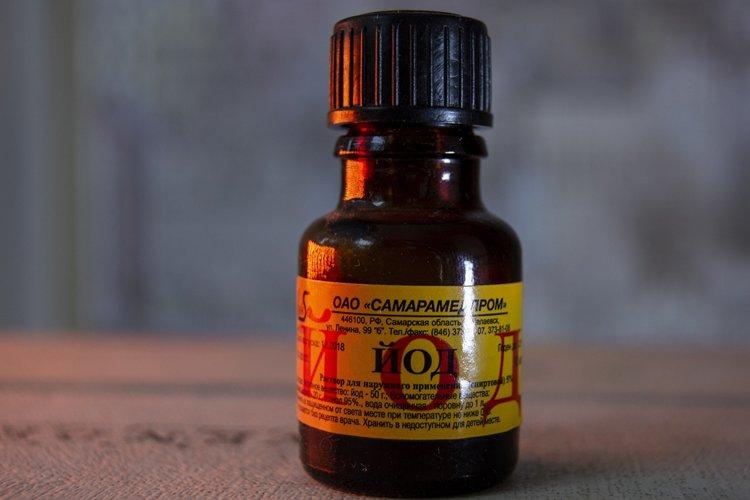 Йод - Народные средства от мучнистой росы на крыжовнике