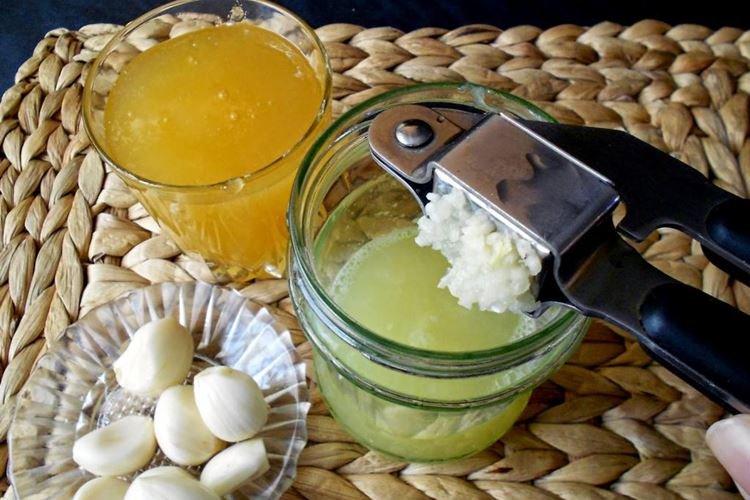 Чеснок - Народные средства от мучнистой росы на розах