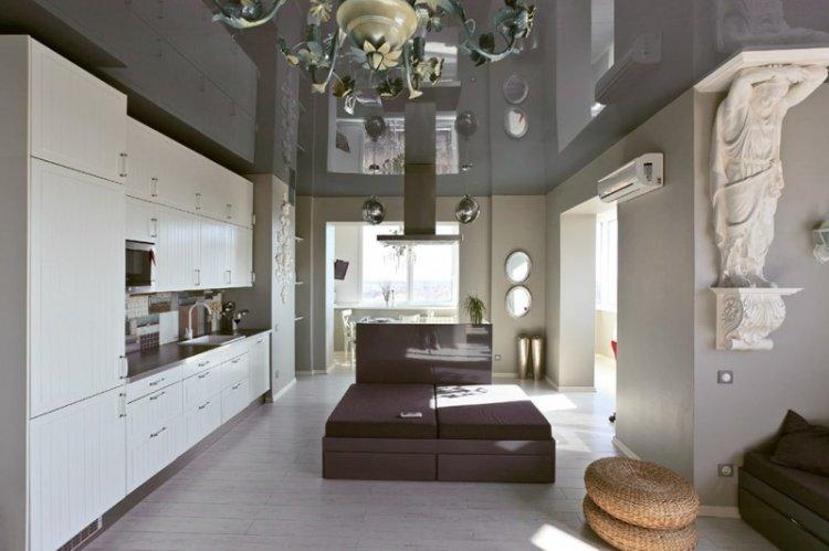 Глянцевые натяжные потолки