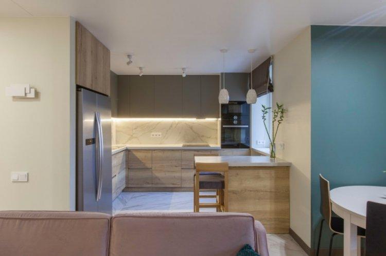 Матовые натяжные потолки на кухне