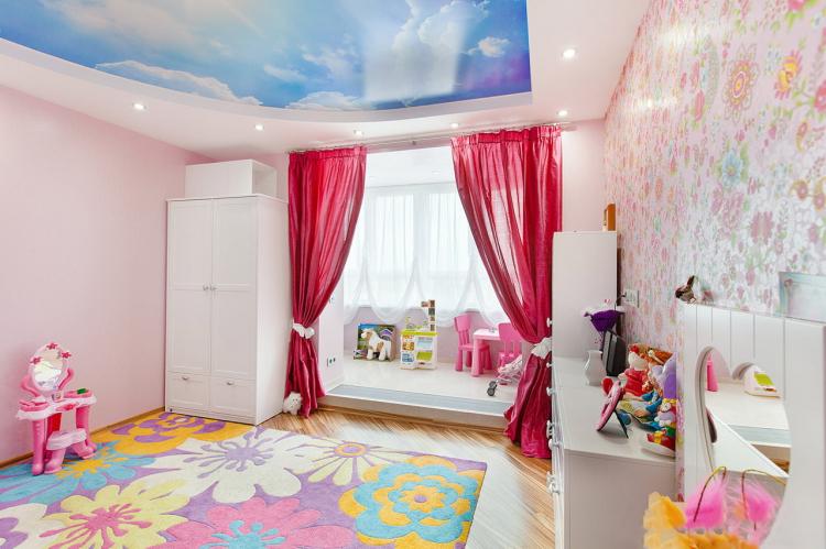 Натяжной потолок в детской комнате