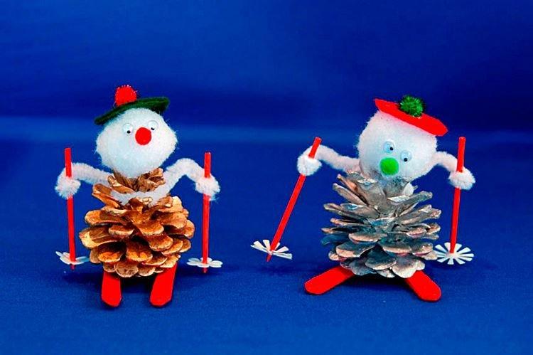 Новогодние поделки из шишек для детей - фото и идеи