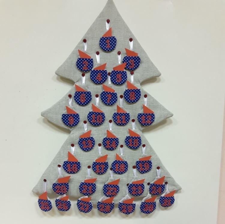 Новогодний адвент-календарь своими руками - фото и идеи