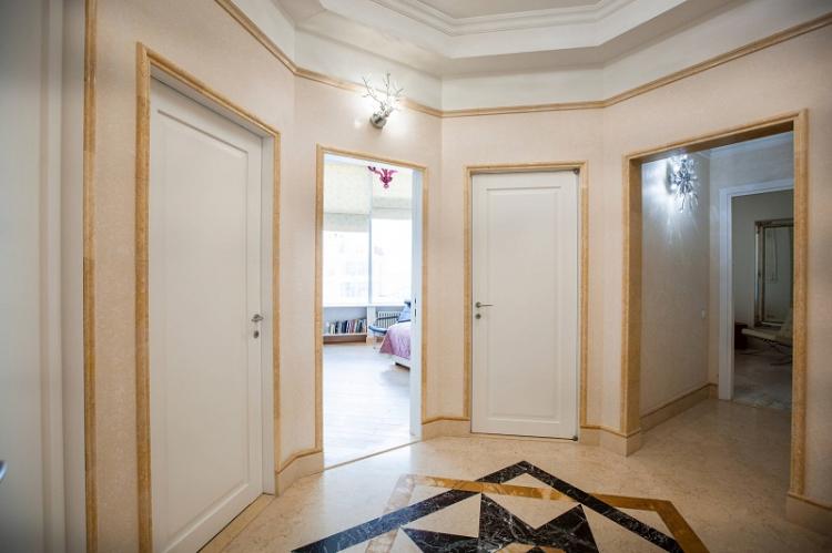 Бежевый - Цвет обоев для прихожей