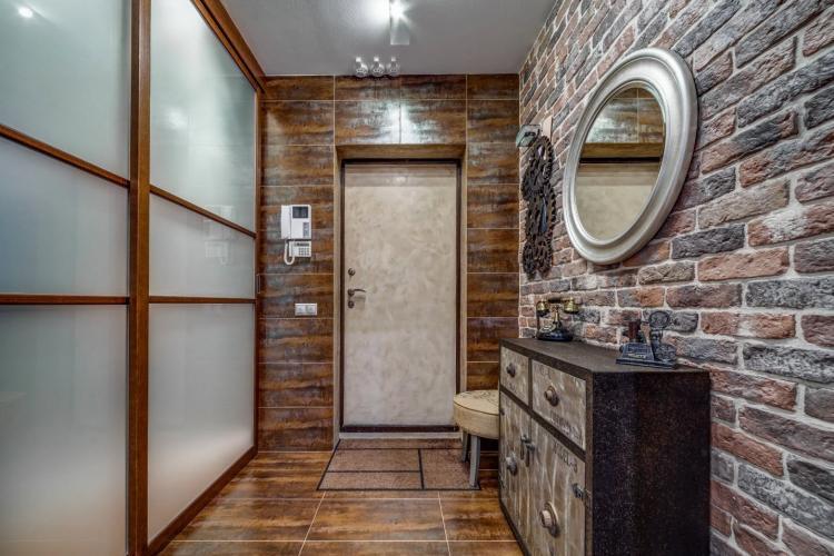 Прихожая - Обои под кирпичную кладку в интерьере