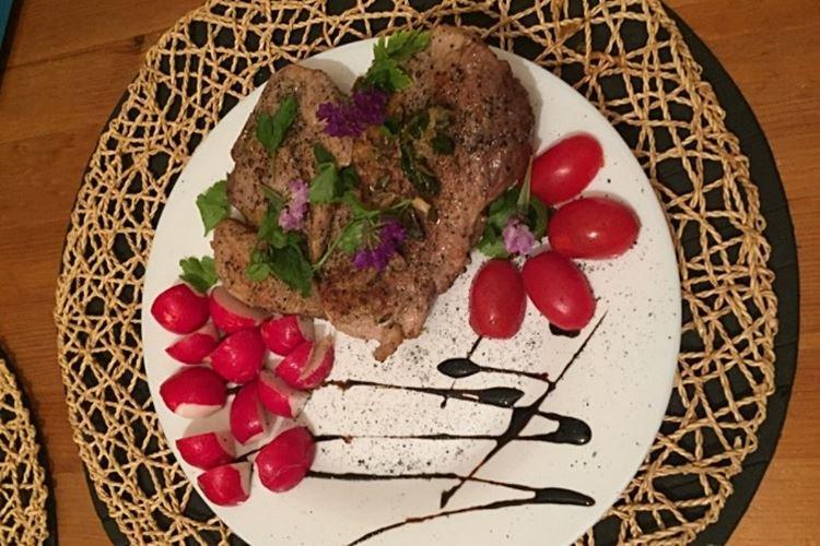 Отбивные из свинины с шалфеем и сливками - рецепты