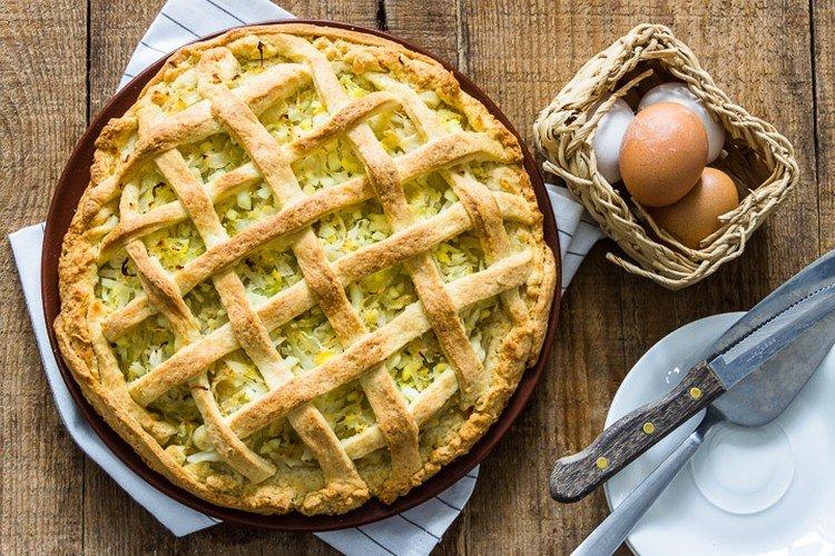 Простой пирог с капустой в духовке - рецепты
