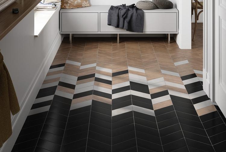 Плитка для пола в прихожей - фото