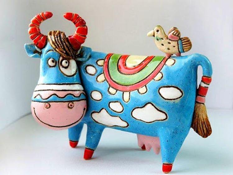 Бычок из соленого теста - поделки на Новый год для детей