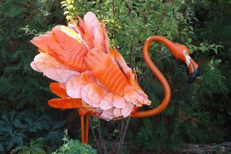 Садовые фигурки - Поделки из пластиковых бутылок своими руками