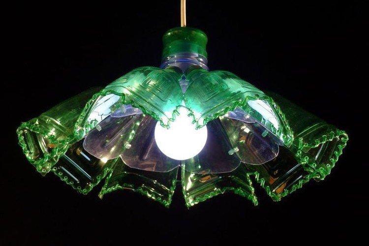 Светильники и абажуры - Поделки из пластиковых бутылок своими руками