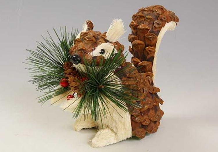 Поделки из шишек для детей - фото и идеи