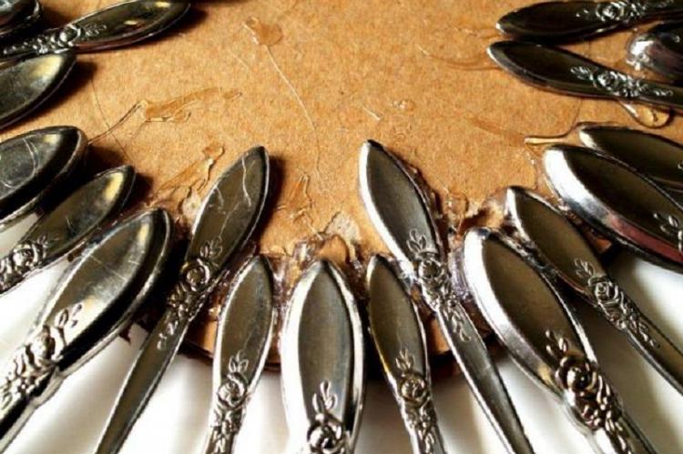 Декор для кухни из старых столовых приборов - Поделки из старых вещей своими руками