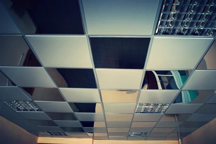 Преимущества подвесных потолков