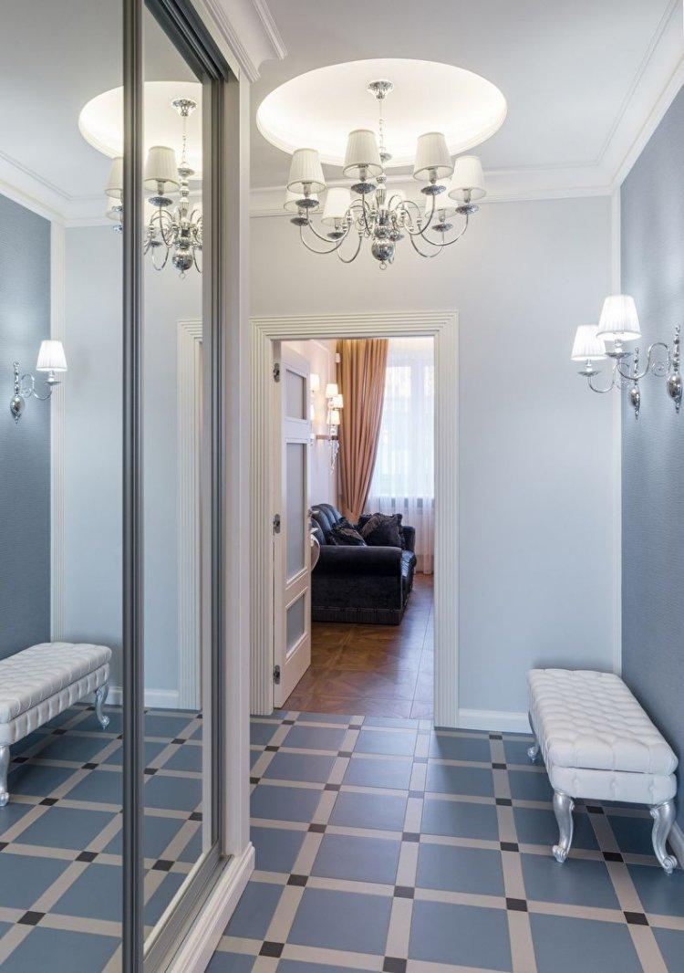 Потолок из гипсокартона в маленькой прихожей