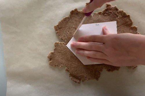 Пряничный домик без глютена своими руками - пошаговый рецепт