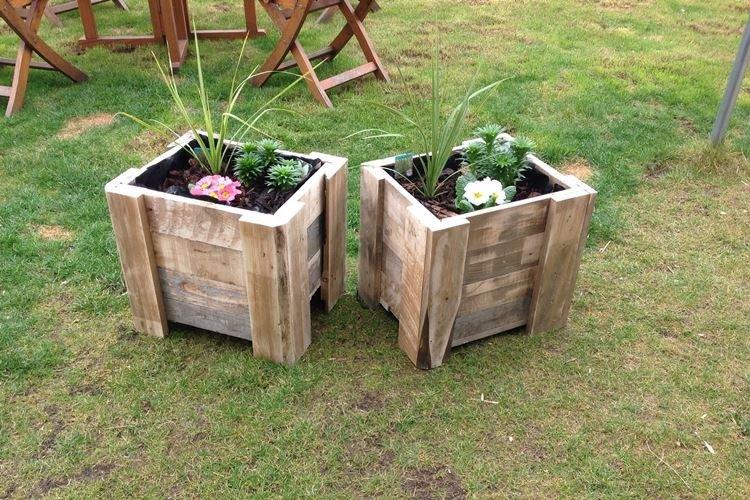 Подставка для цветов - Садовая мебель из поддонов для дачи фото