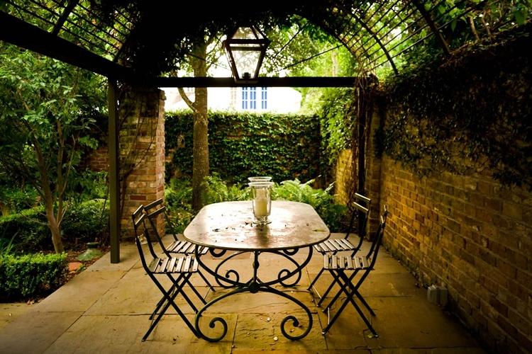 Живые садовые беседки