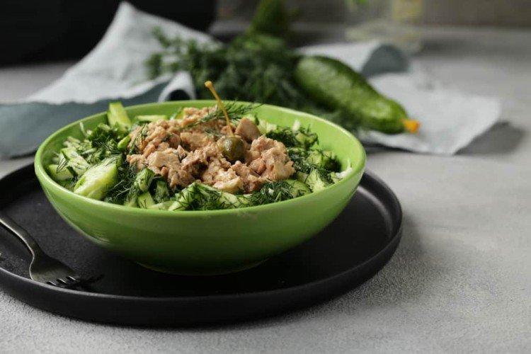 Салат с печенью трески и сельдереем - рецепты