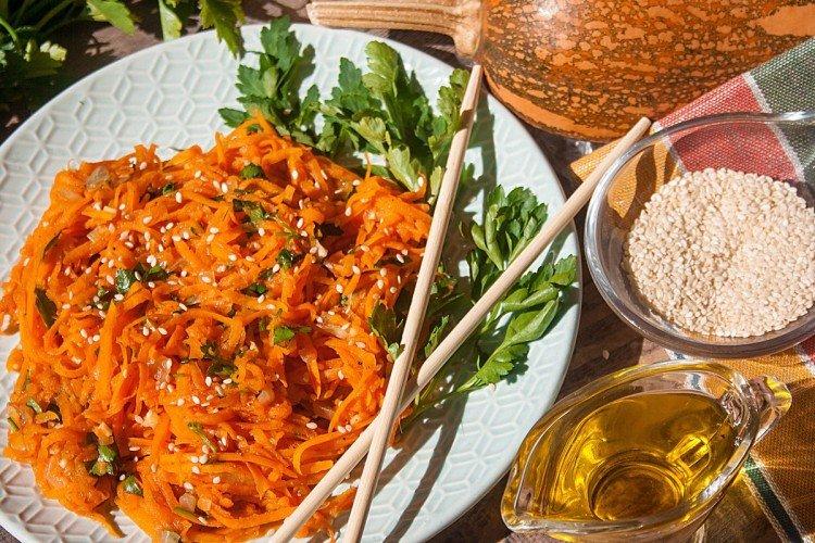 Салат с тыквой по-корейски без майонеза на праздничный стол - рецепты