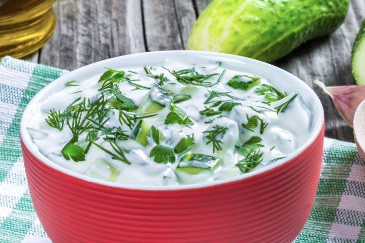 Салат-соус «Джаджик» без майонеза на праздничный стол - рецепты