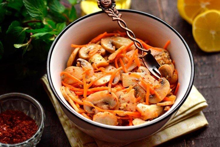 Салат с корейской морковью и грибами - рецепты