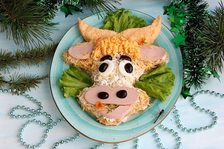 Салаты с майонезом на Новый год 2021: простые и вкусные рецепты