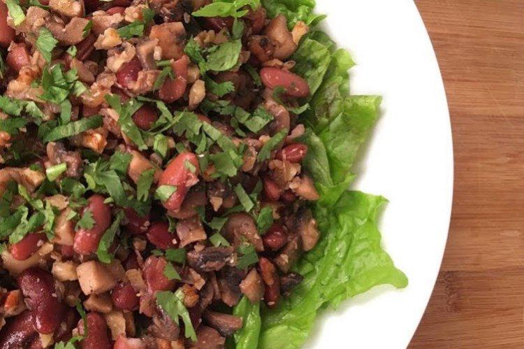 Салат с шампиньонами и острым перцем - рецепты