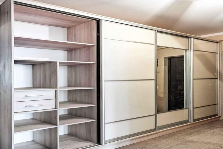 Шкаф-купе в прихожую - модели и фото
