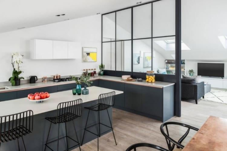 Стеклянные перегородки в квартире: 90 фото-идей