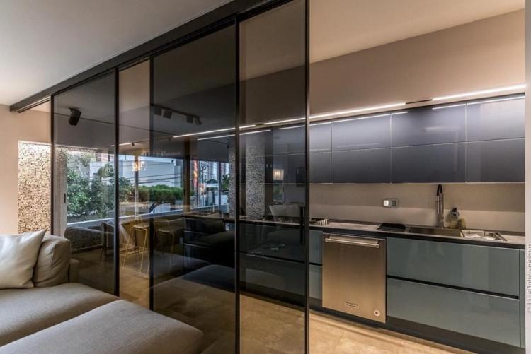 Стеклянные перегородки в кухне - Дизайн интерьера