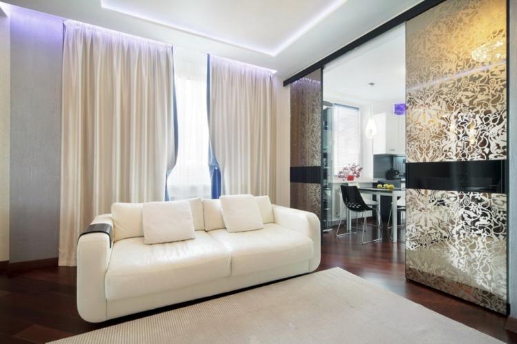 Стеклянные перегородки в гостиной - Дизайн интерьера