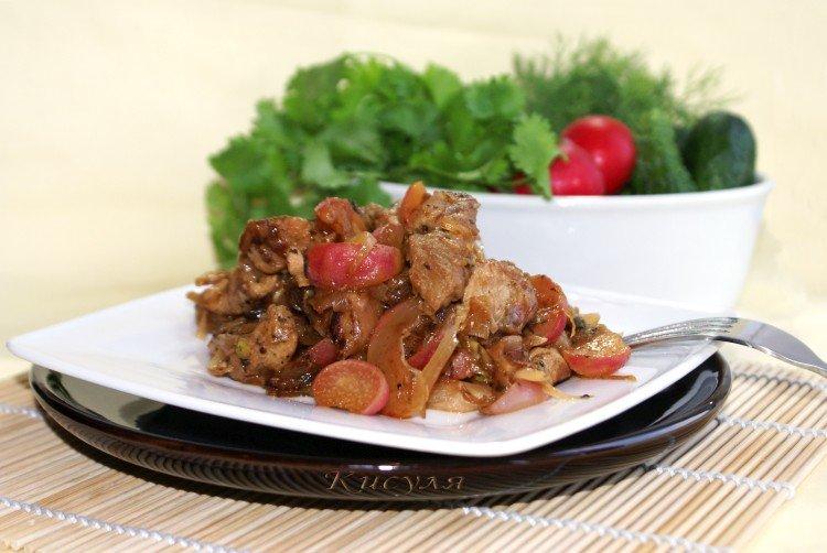 Свинина с редисом на сковороде - рецепты