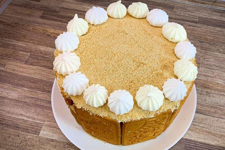 Простой торт из печенья с молоком без выпечки - рецепты