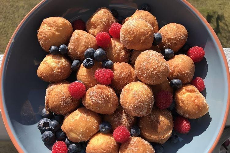 Творожные пончики с тыквой - рецепты